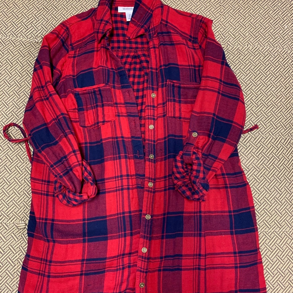 Small maternity flannel button down
